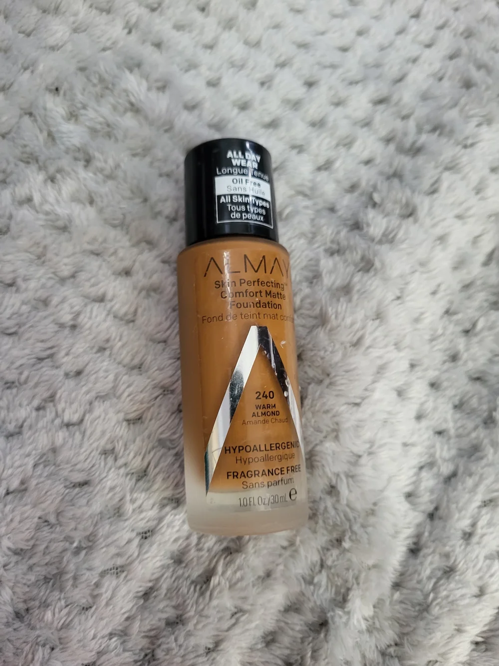 Almay Foundation Bottle in Warm Almond 240
